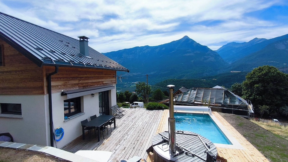 Chateauroux-les-Alpes House | Mountain house with Nordic Spa § Only 35 min from Ski resort