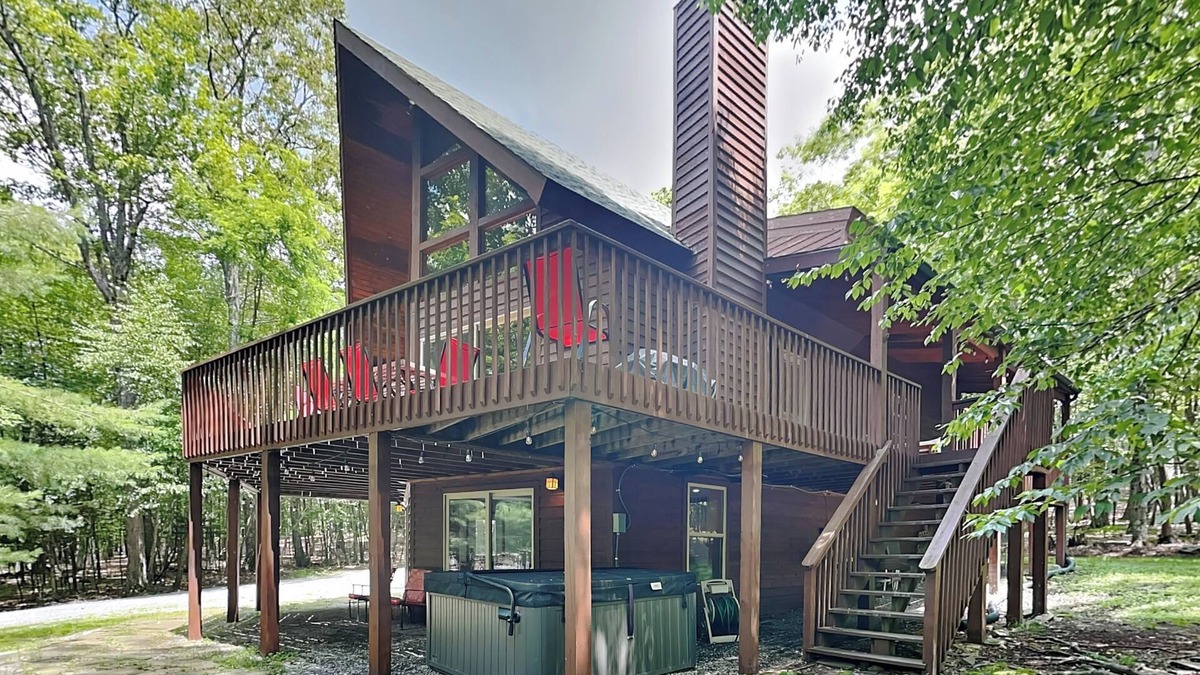 Mountainside House | Mountain Freedom | Pet Friendly, Hot Tub, Fire Pit