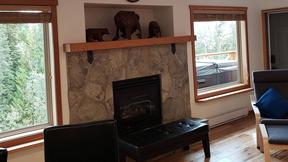 Golden House | Mountain Gem