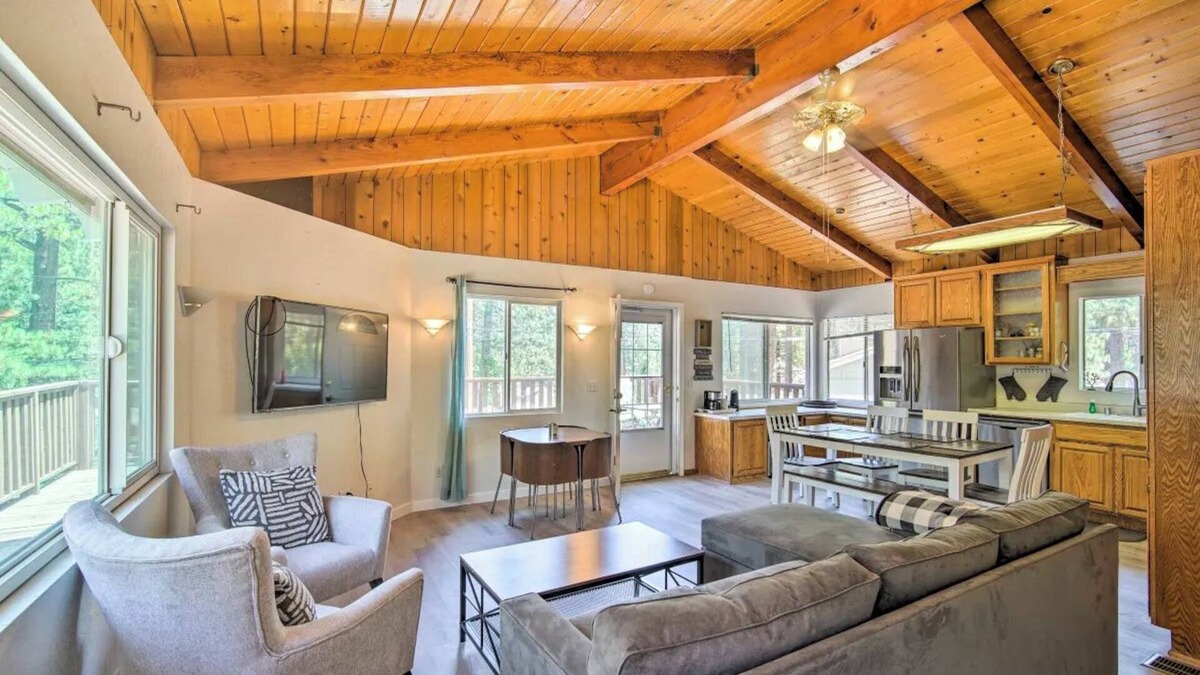 Wrightwood Cabin | Mountain High Cabin - 2000 sq ft - 8 beds - Central AC