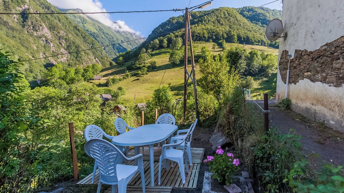 Sentein House | Mountain house at 1000m altitude near the GR10