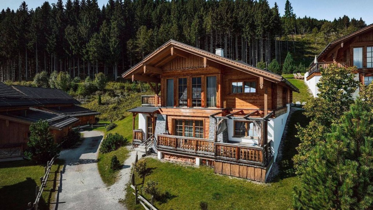 Pichl-Preunegg Cabin | Mountain hut "Bergbaron" - Almdorf Reiteralm