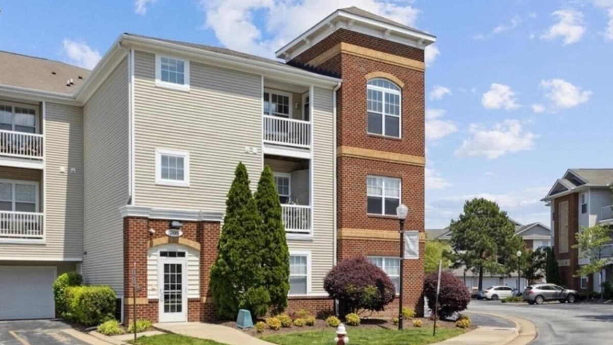 North Newport News Condo | Mountain Jade Garden Condo Resort 2 bed 2 bath near Newport News City Center