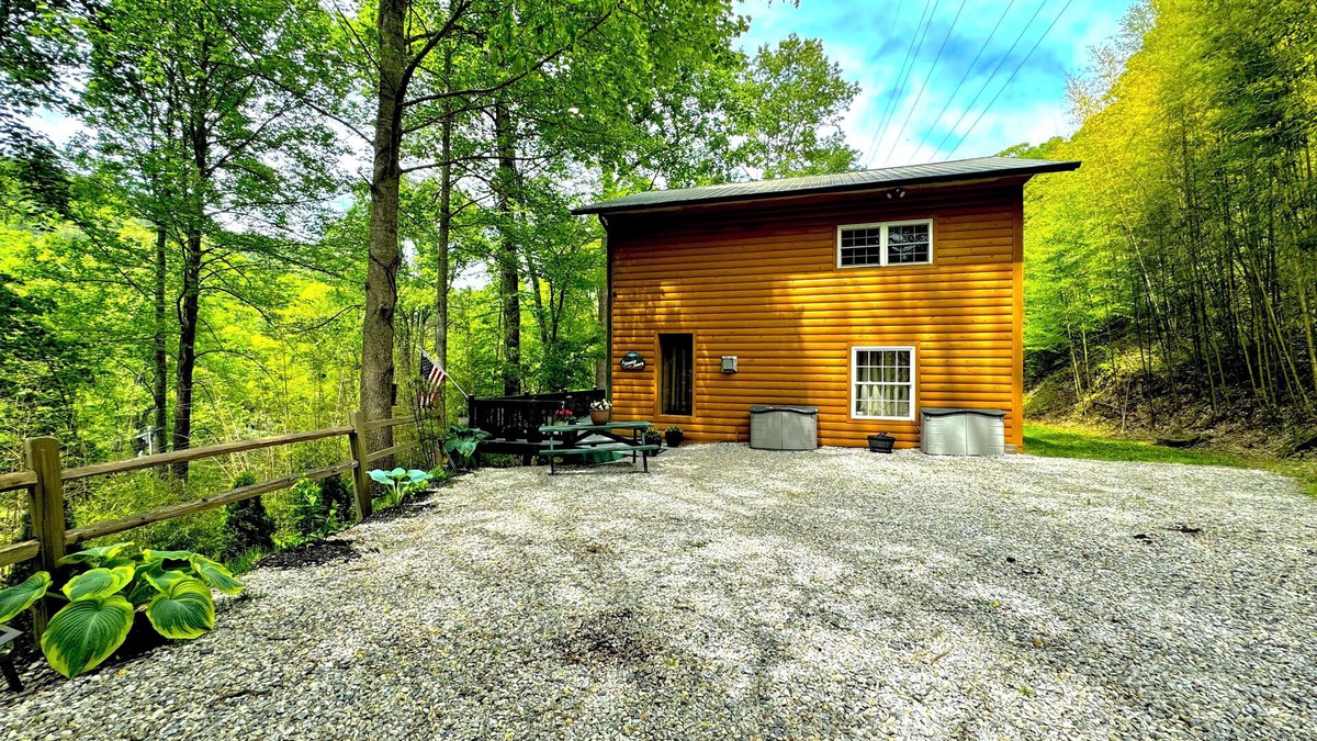 Topton Cabin | Mountain Memory Cabin