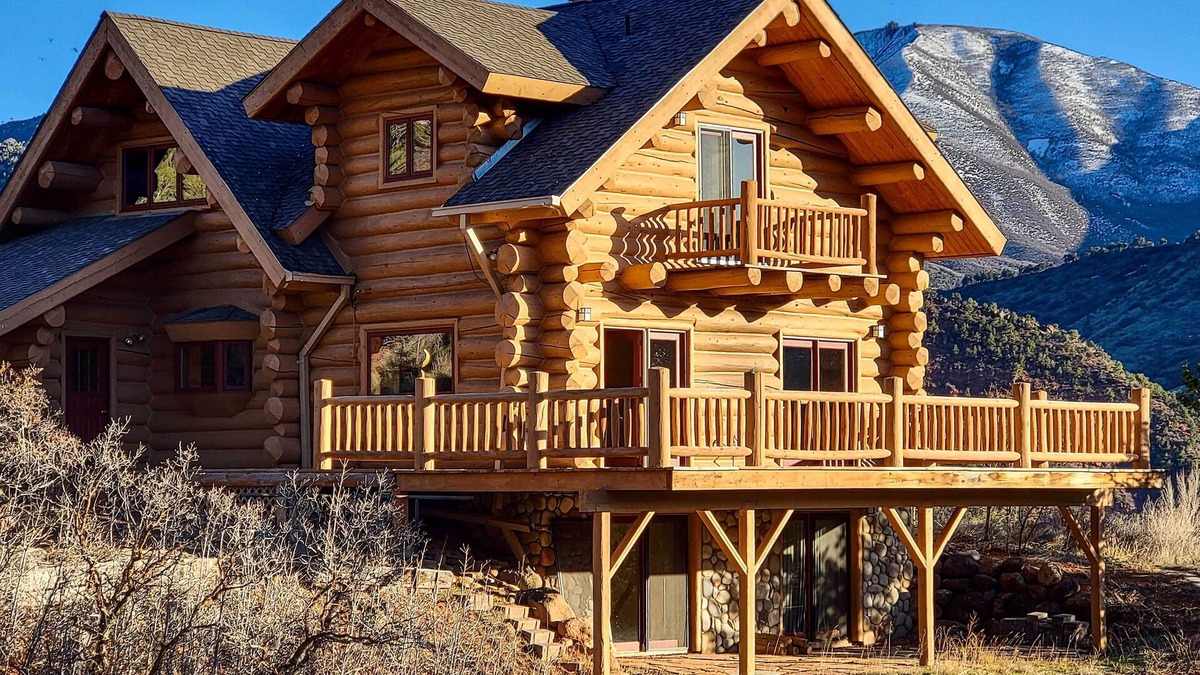 Glenwood Springs House | Mountain Retreat w/Deck: Ski, Soak, Golf & Hike!