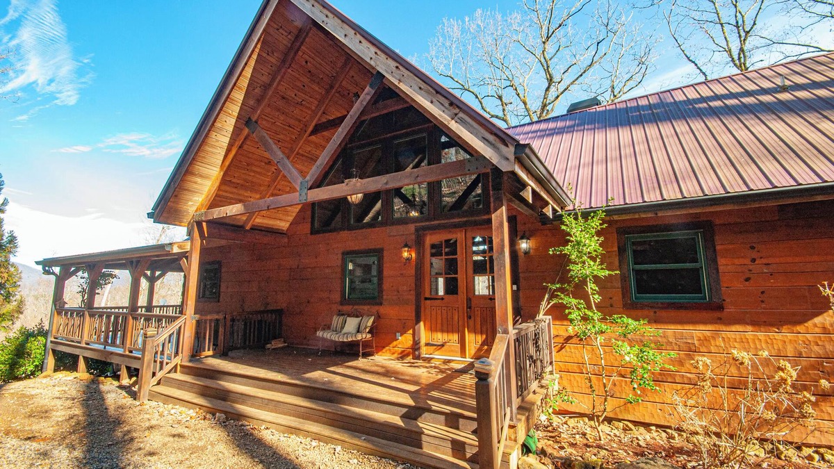 Hayesville Cabin | Mountain Retreat - 4/3 - hot tub, wrap around deck w/spectacular mountain views,