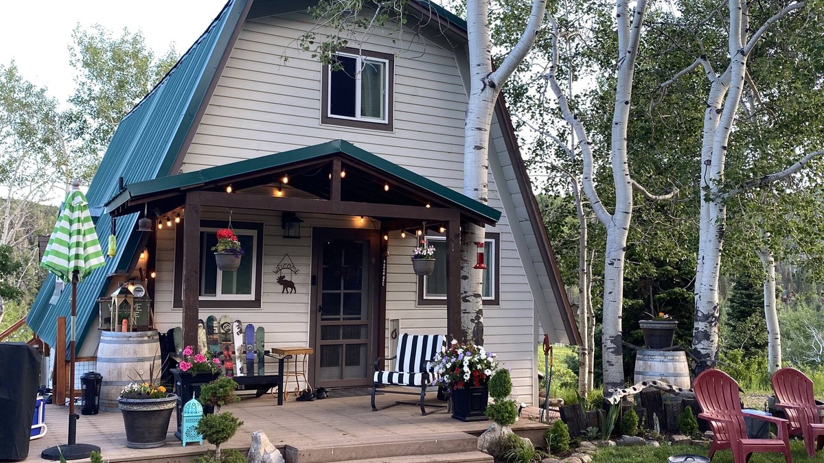 Park City Cabin | Mountain retreat cabin with a view near Park City. Amenities galore!