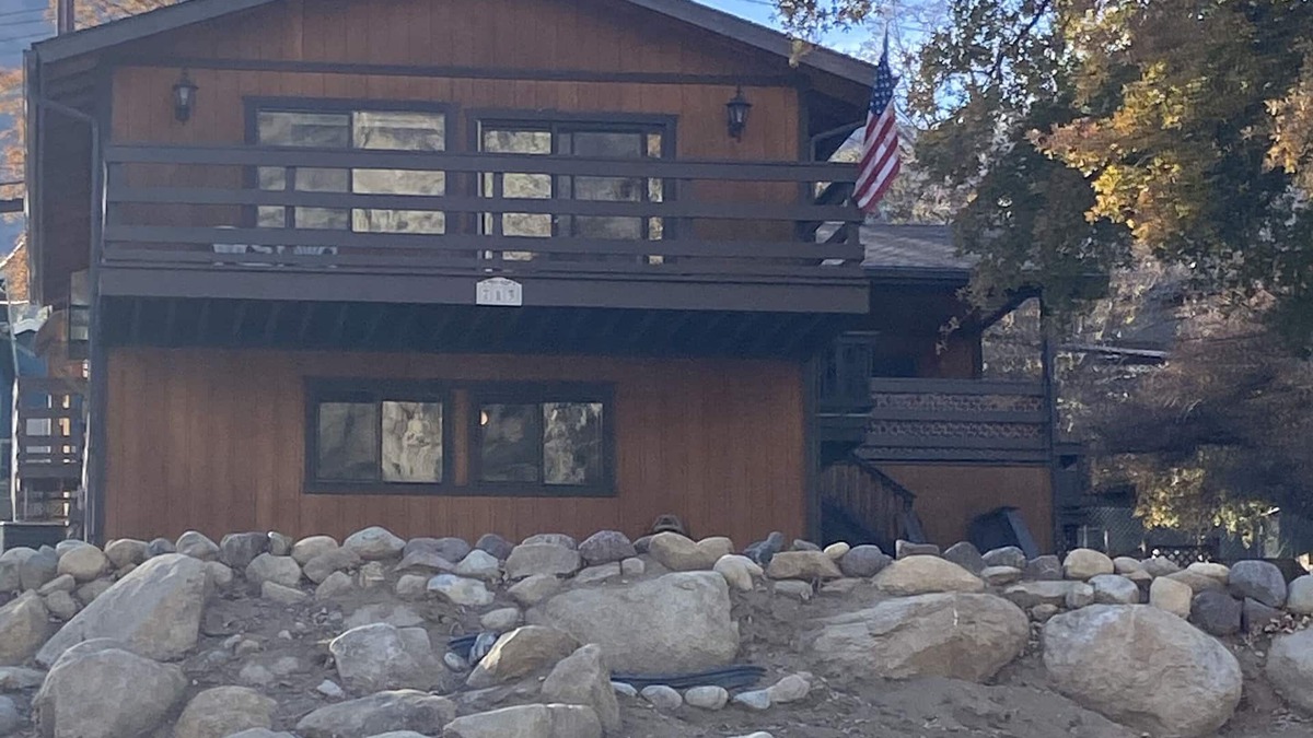 Kernville House | Mountain retreat close to hikes trials and dining