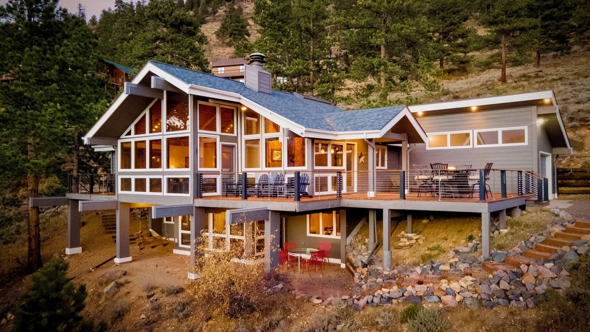 Windcliff Estates House | Mountain's Call Vacation Home at Windcliff