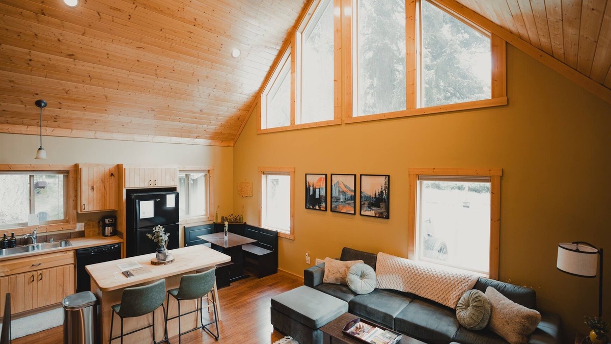 Paradise Estates Cabin | Mountain Vibes w/HotTub I Firepit l Games l EV