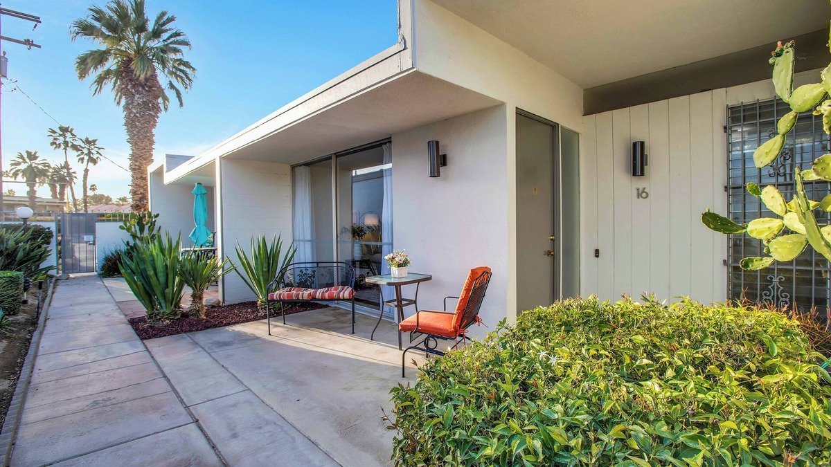 Palm Desert Condo | Mountain View 2-Bedroom Condo, Gated Community 1 Mile from El Paseo