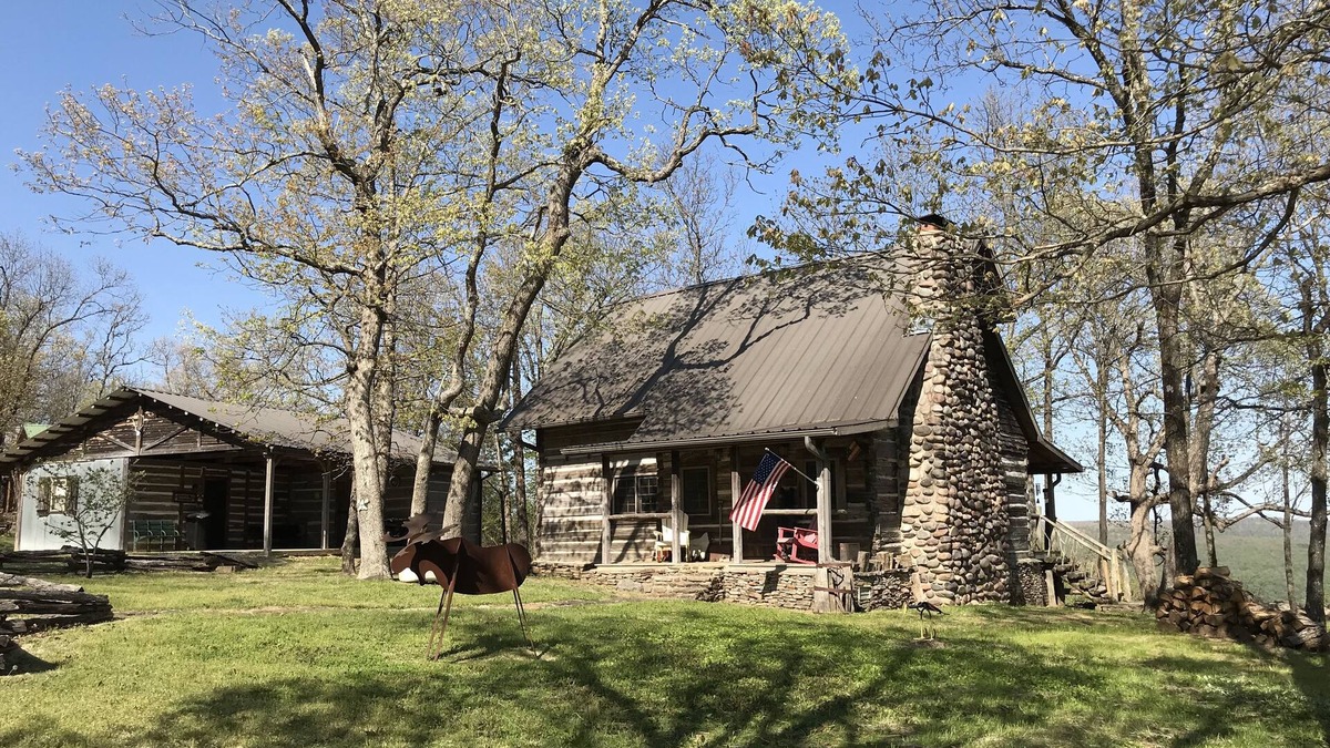 Mountain View Cabin | Mountain View Cabin (sleeps 4) & Bunkhouse (sleeps 6)