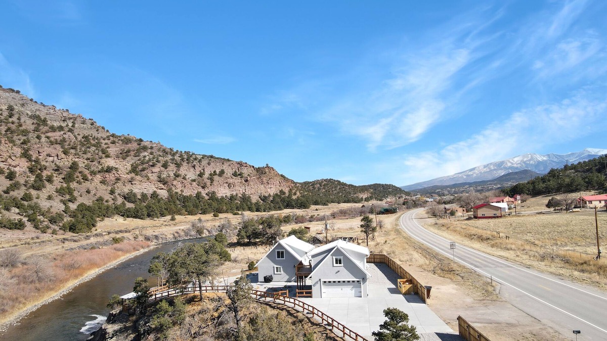 Salida House | Mountain-View Home & Cabin on Arkansas River - Dog-Friendly & RVs welcome