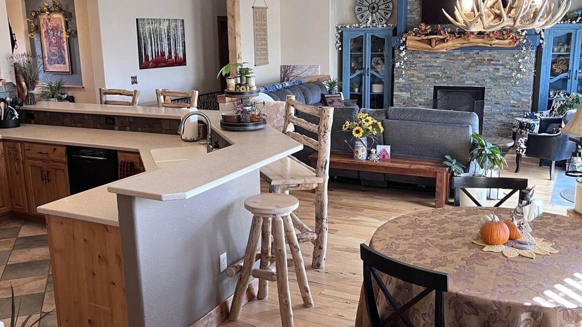 Milliken House | Mountain View Spacious Ranch Home AMAZING VIEW