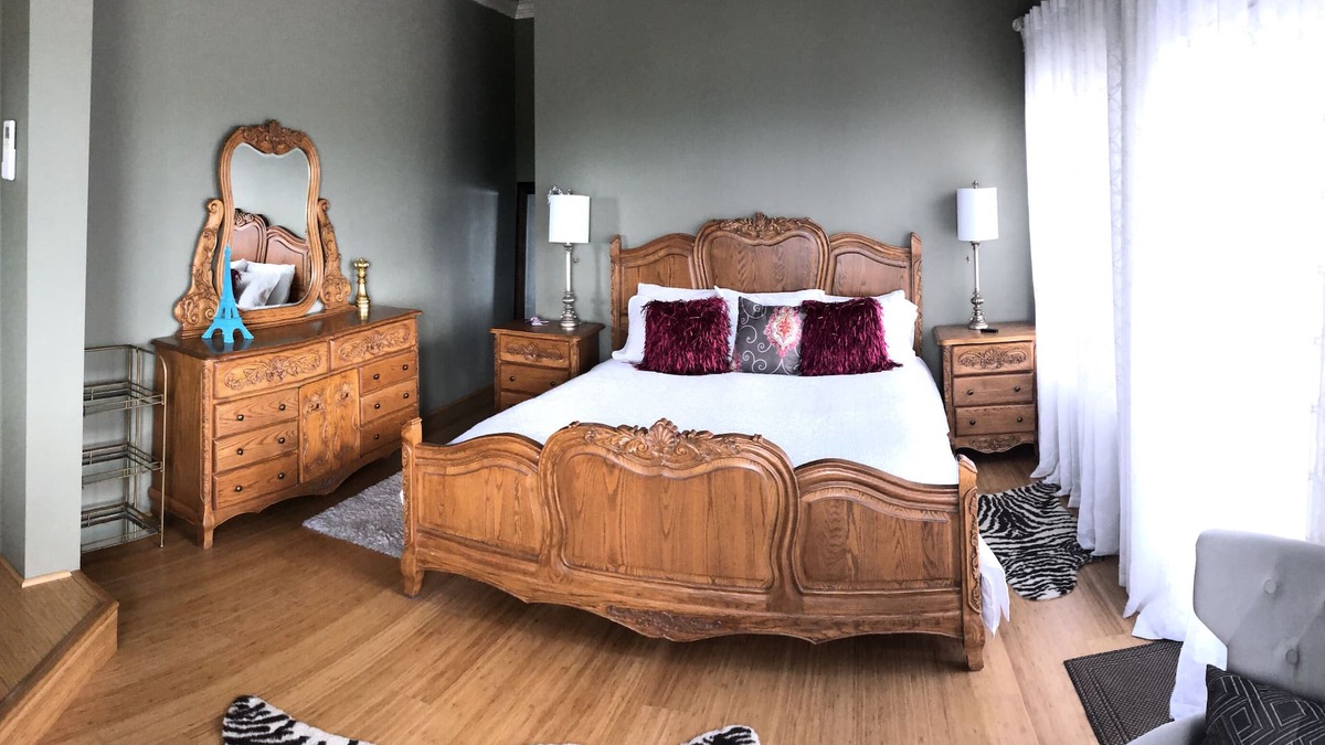 Cornelius House | MOUNTAIN VIEWS IN WINE COUNTRY
