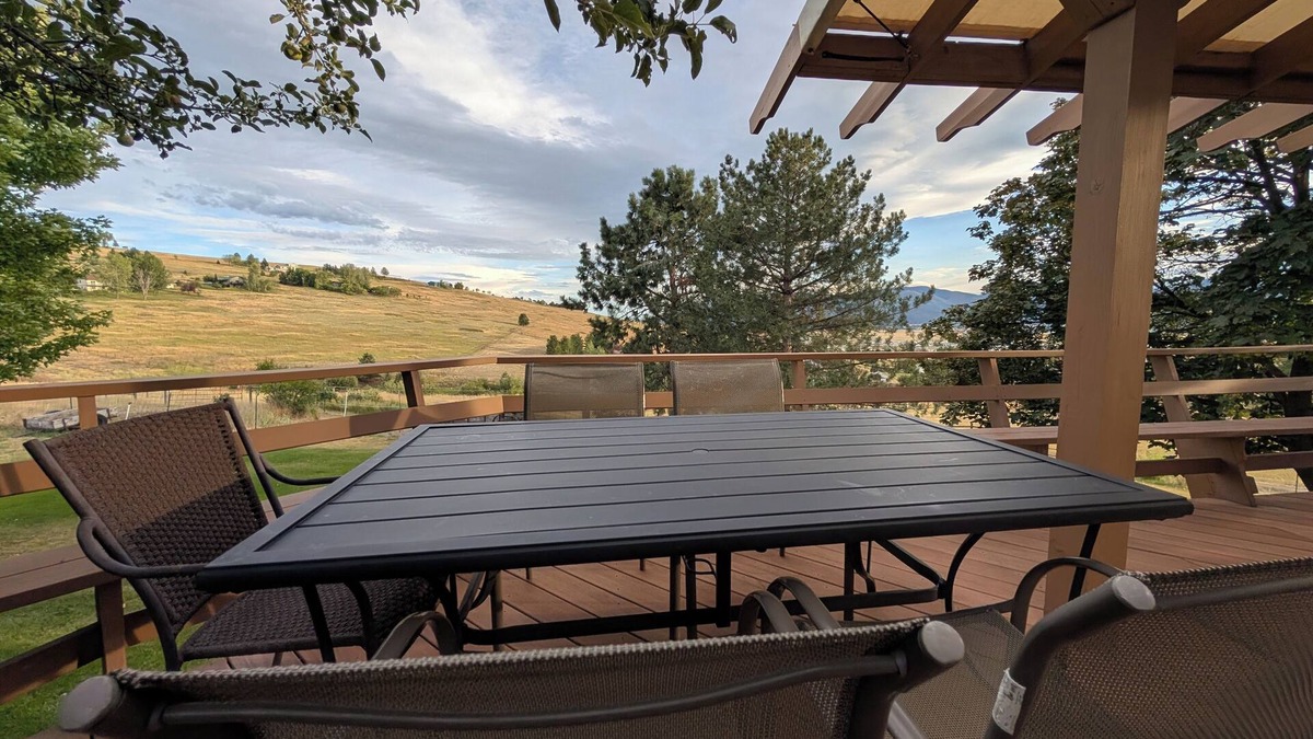 Missoula House | Mountain Views with Expansive Deck Luxury 4BR Home. nNear Downtown and Airport