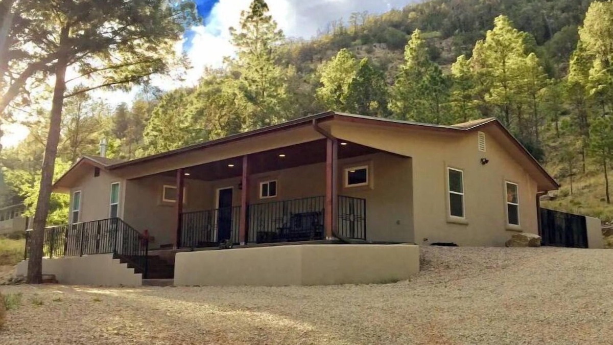 Ruidoso House | Mountainside Hideaway