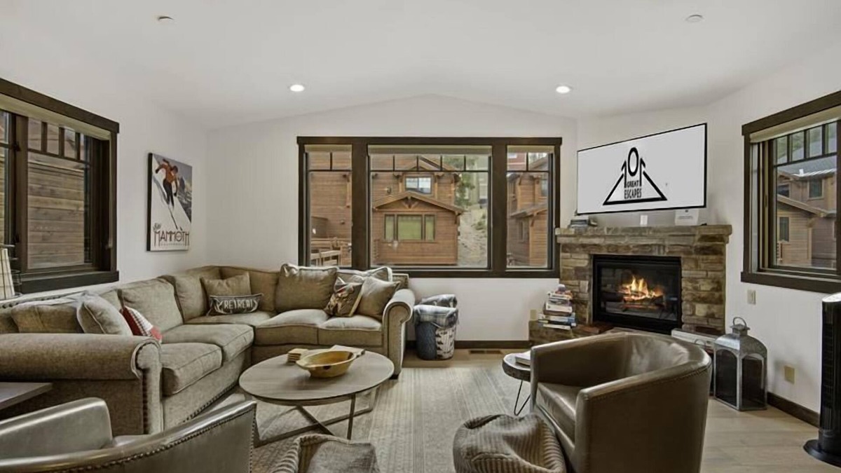 Mammoth Lakes House | Mountainside - The only new/premium townhomes at Canyon Lodge