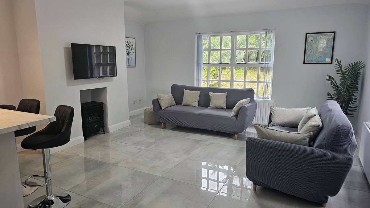 Downpatrick House | Mountpanther Holiday House