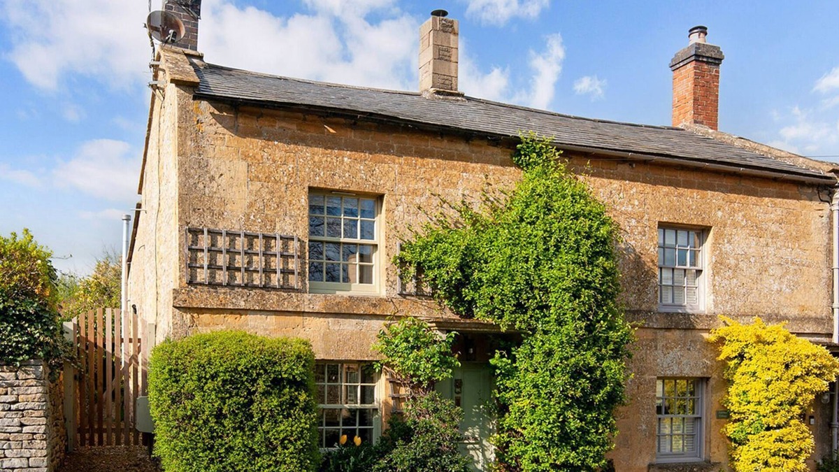 Longborough Cottage | Mouse Manor - pet friendly, Longborough near Stow-on-the-Wold