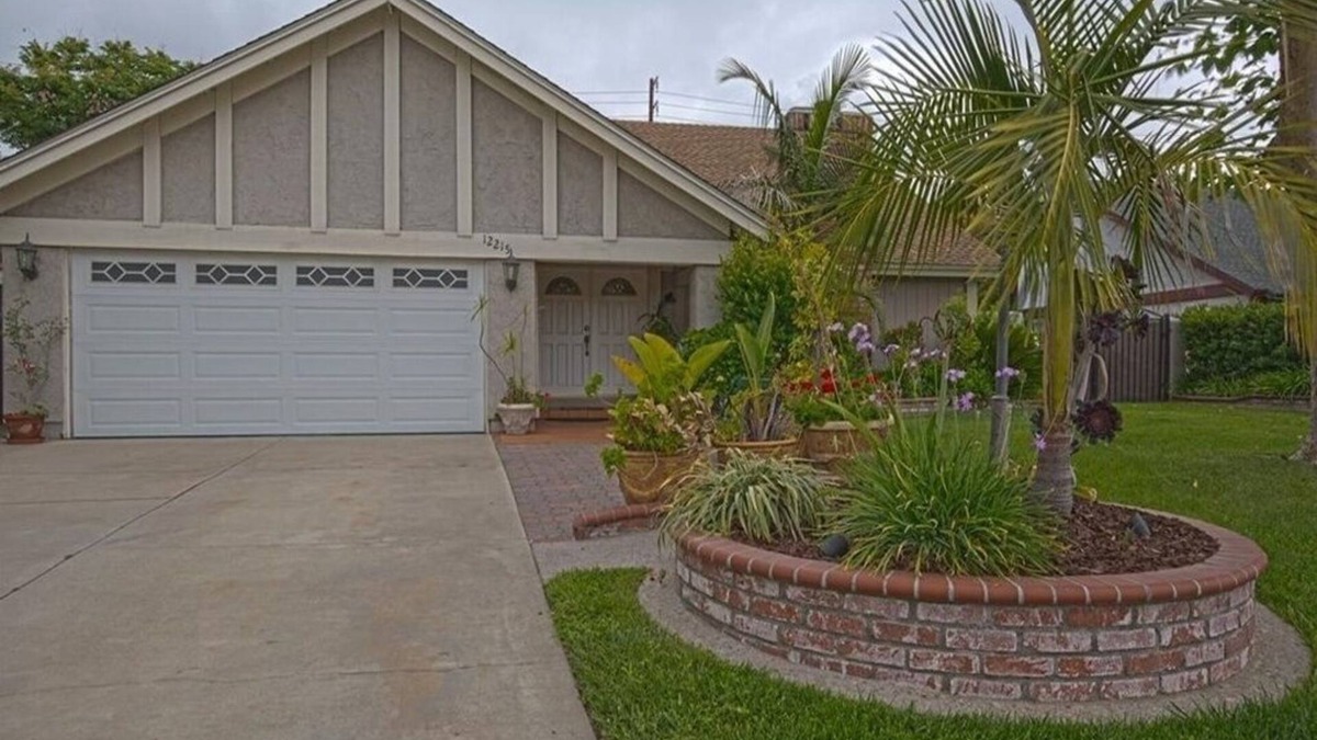 Chino House | Move-In Ready Beautiful 4BR 2BA Chino Home w Pool