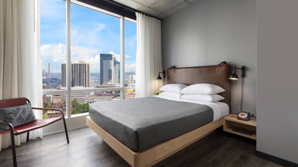 Chinatown Hotel | Moxy Boston Downtown, 3 Queen Rooms, Pet-Friendly & Near All the Action!