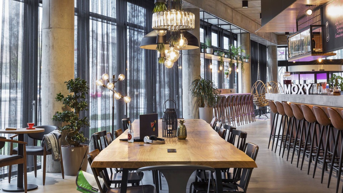 Holthausen Hotel | Moxy Duesseldorf South