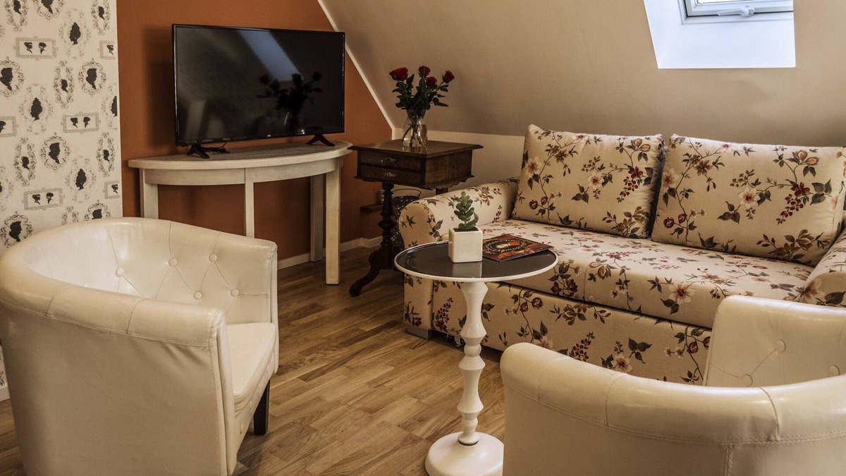 Kurort Gohrisch Apartment | Mozart apartment in the open romantic stair tower