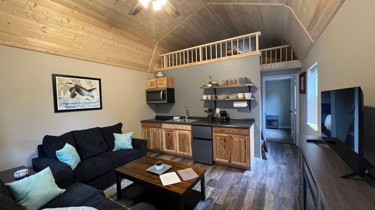 Bear Creek Cabin | Mt. Alice Cozy cabin #2 of #3 built new in 2023.