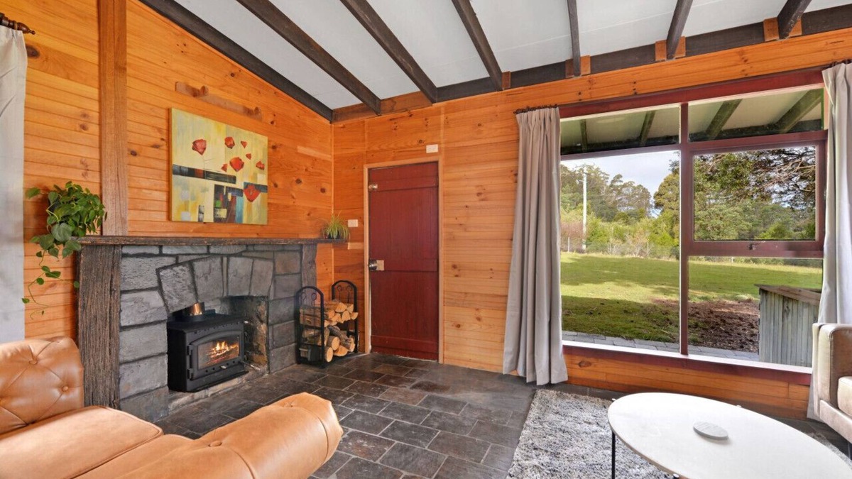 Gray Cabin | Mt Elephant Forrest Cabin