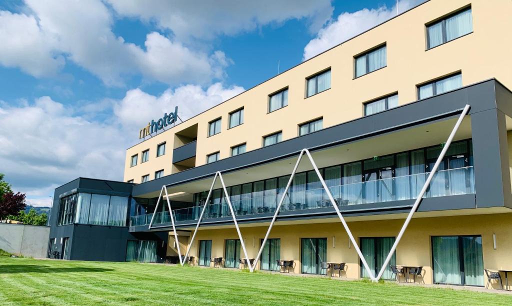 Farrach Hotel | MT Hotel