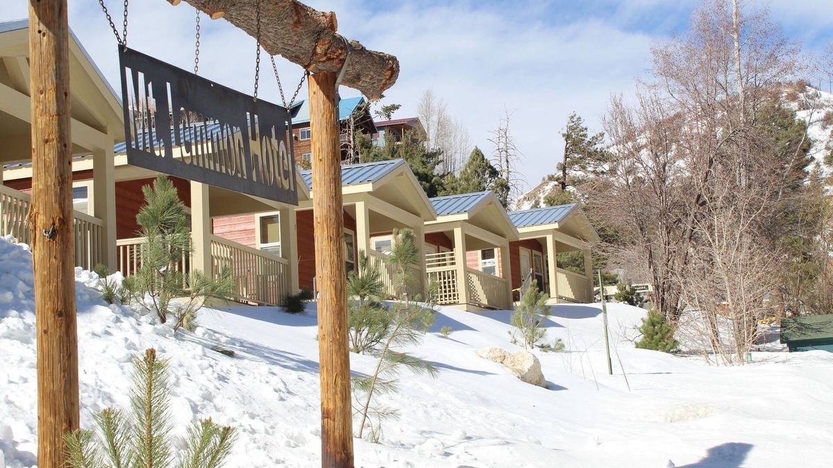 Summerhaven Cabin | Mt. Lemmon Pet Friendly Cabin #3