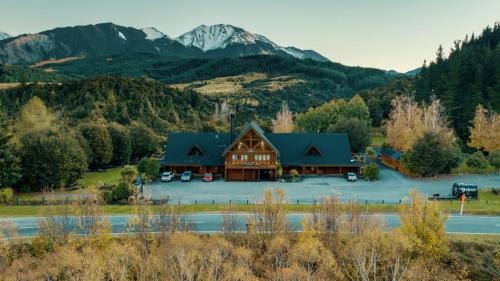 Lyford Hotel | Mt Lyford Lodge