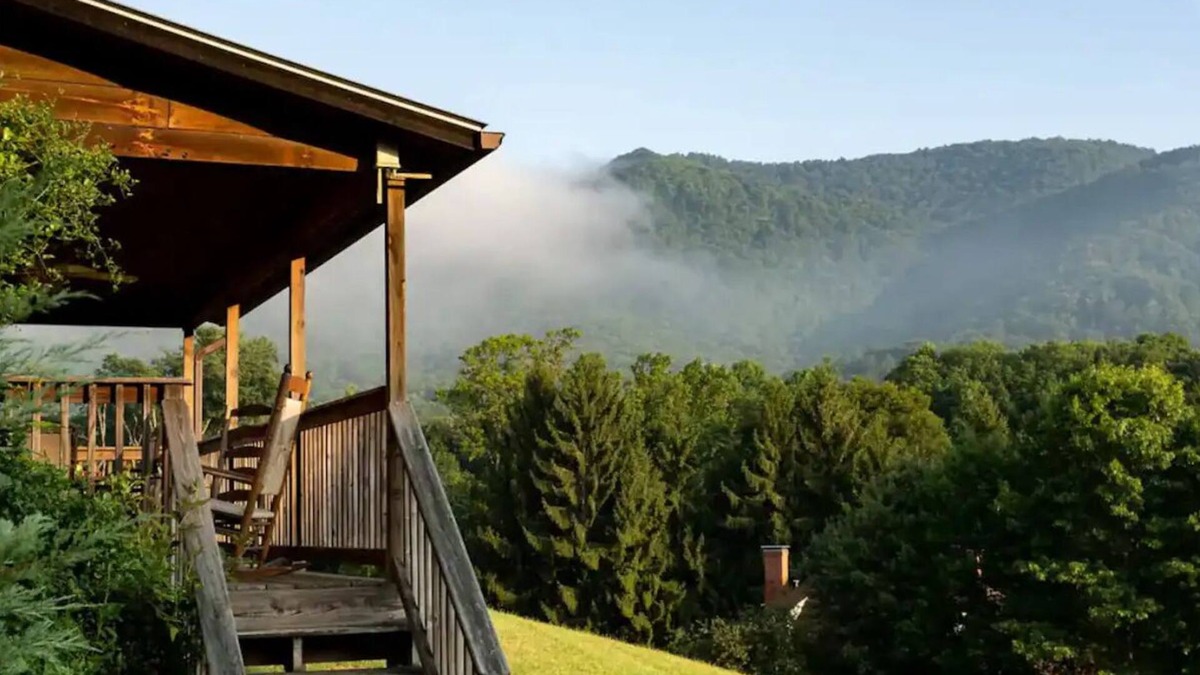 Candler Cabin | Mt Mitchell Cabin Romantic Mountain Escape near Asheville with Stunning Views!