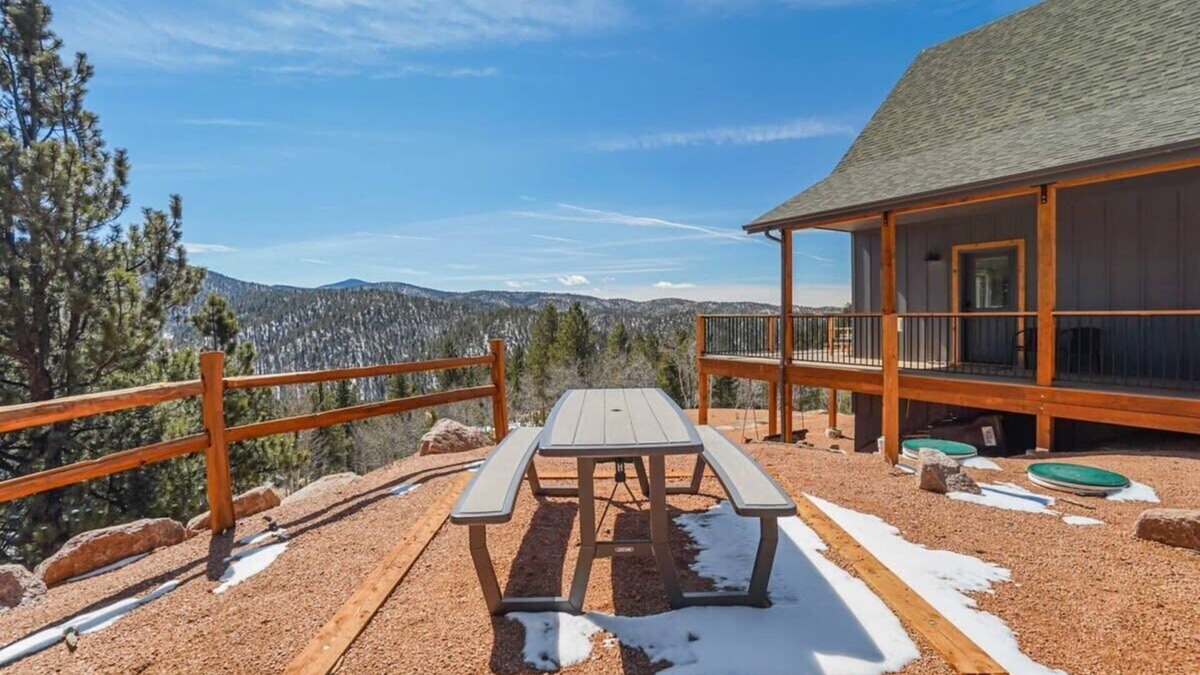 Rainbow Valley Cabin | MTN Cabin, Peaceful Getaway, Breathtaking Views!