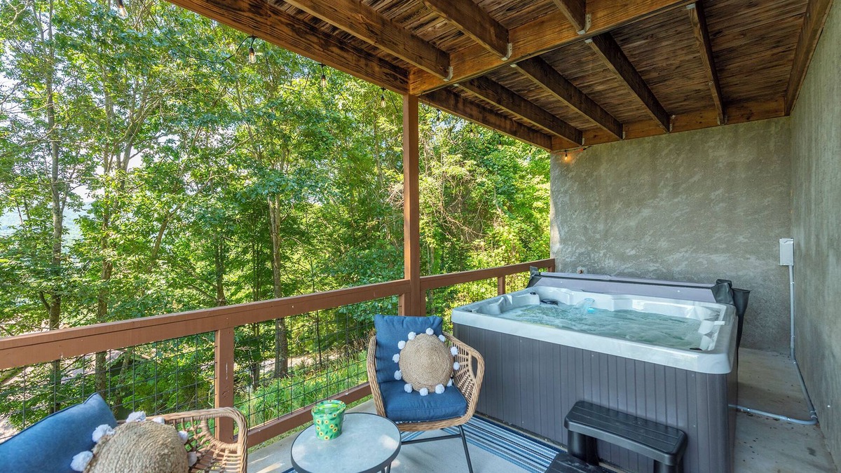 Burnsville Cabin | Mtn Cabin with Views, Hot Tub+Grill, Wood Stove, WiFi, Private & Close to Town.