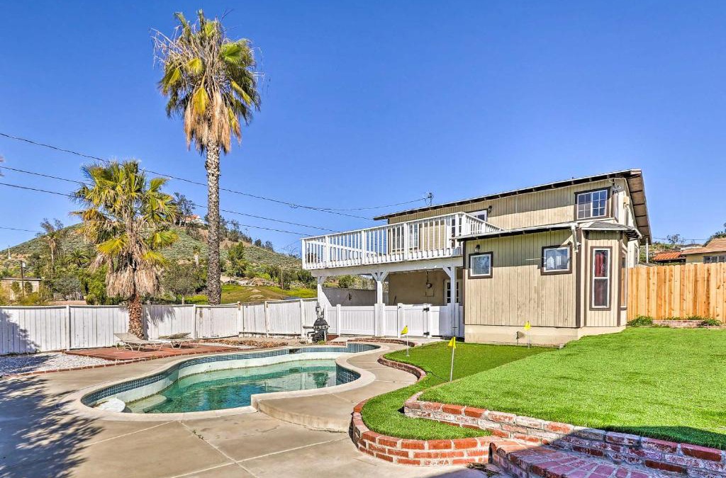 Lake Elsinore House | Mtn-View Home Less Than 1 Mi to Lake Elsinore!