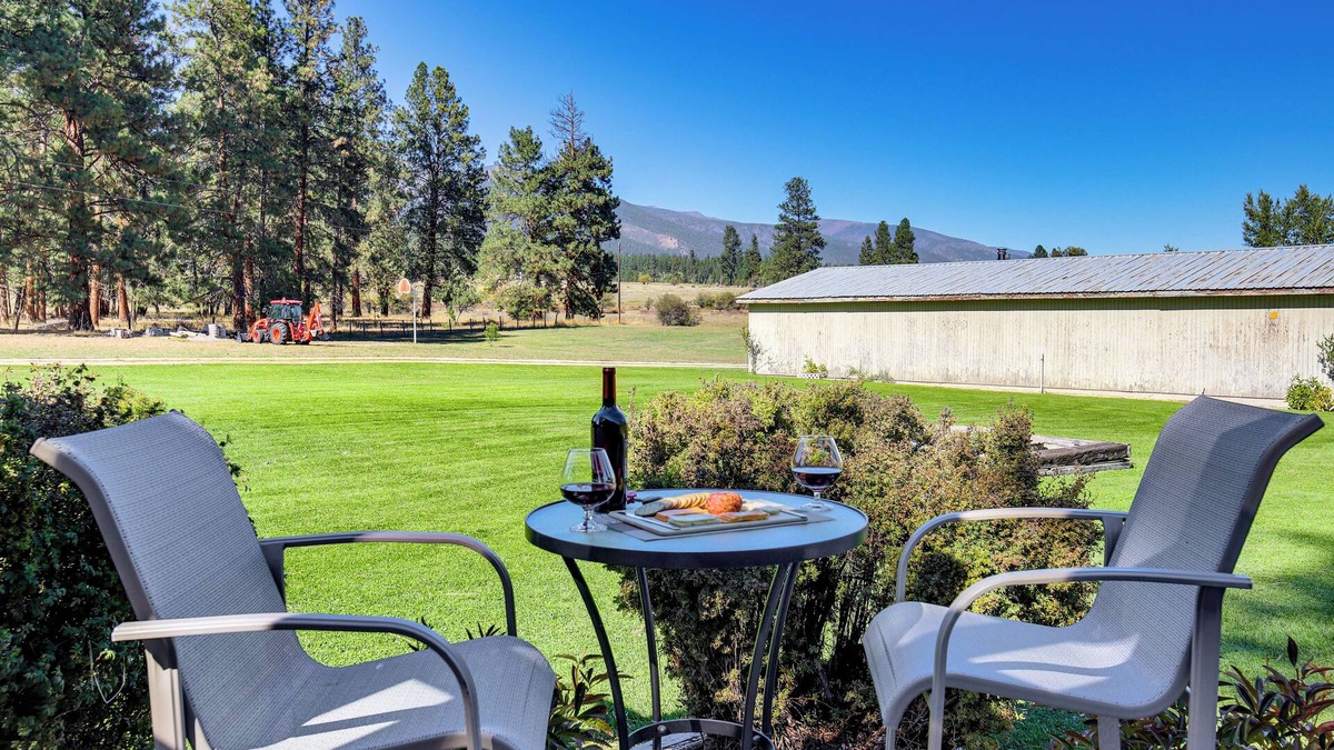 Stevensville Cottage | Mtn-View Stevensville Cottage: Hike, Fish, Explore