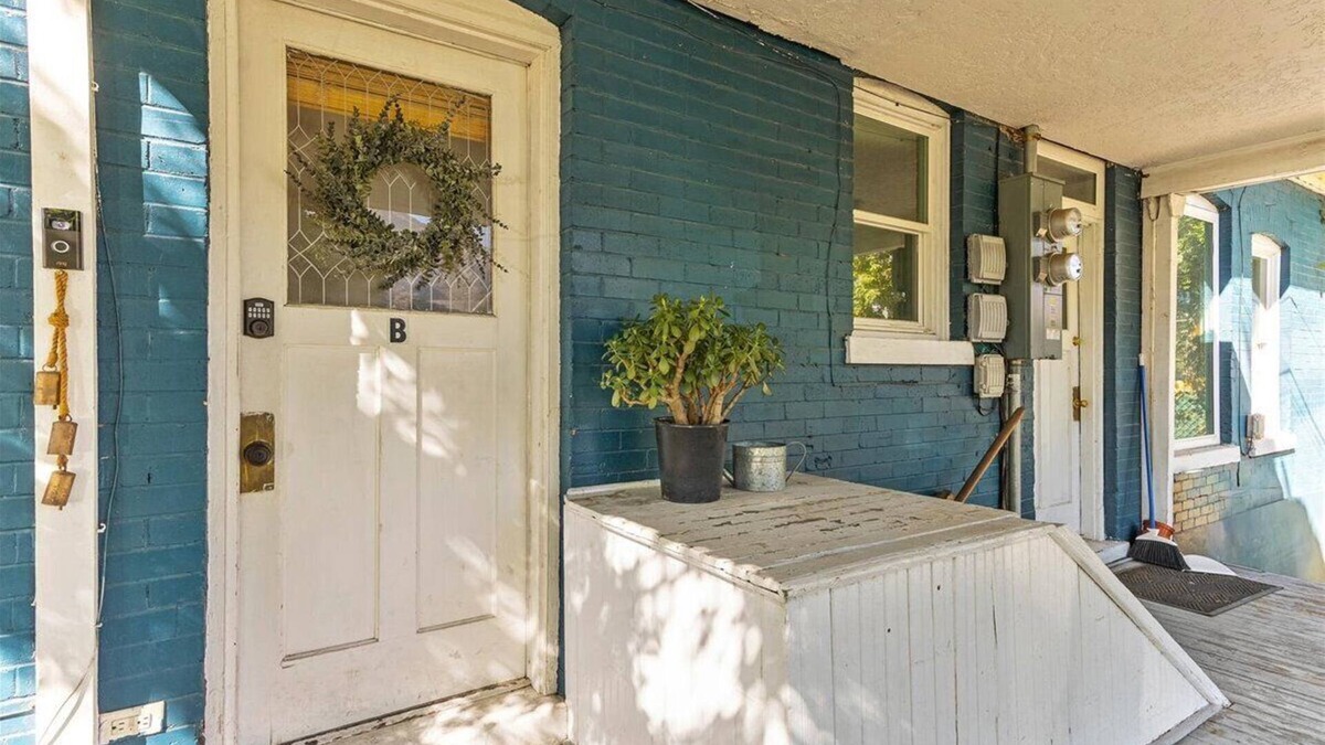 Franklin House | MTR Provo! 30+ day specials!