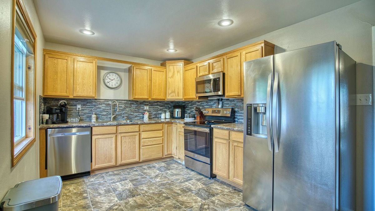 Sterling House | MUCH more than a Functional 3 Bedroom Flat