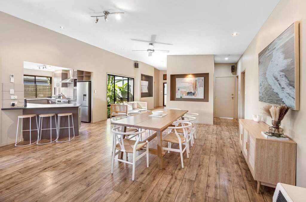 Mudjimba Villa | Mudjimba Escape-pet friendly, luxury villa w/pool