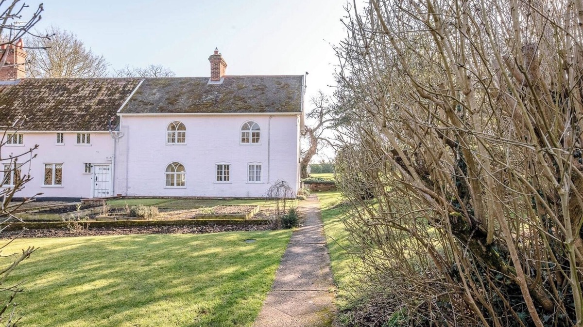 Foxhall Apartment | Mulberry End, Foxhall
