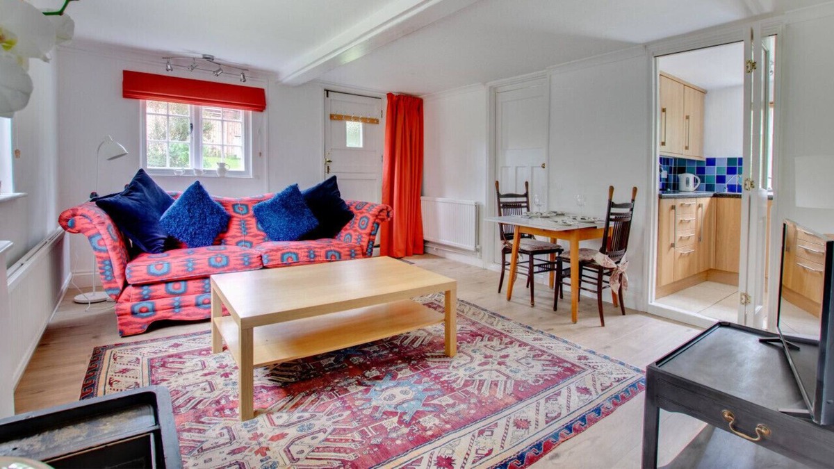 Foxhall House | Mulberry End - One Bedroom House, Sleeps 2