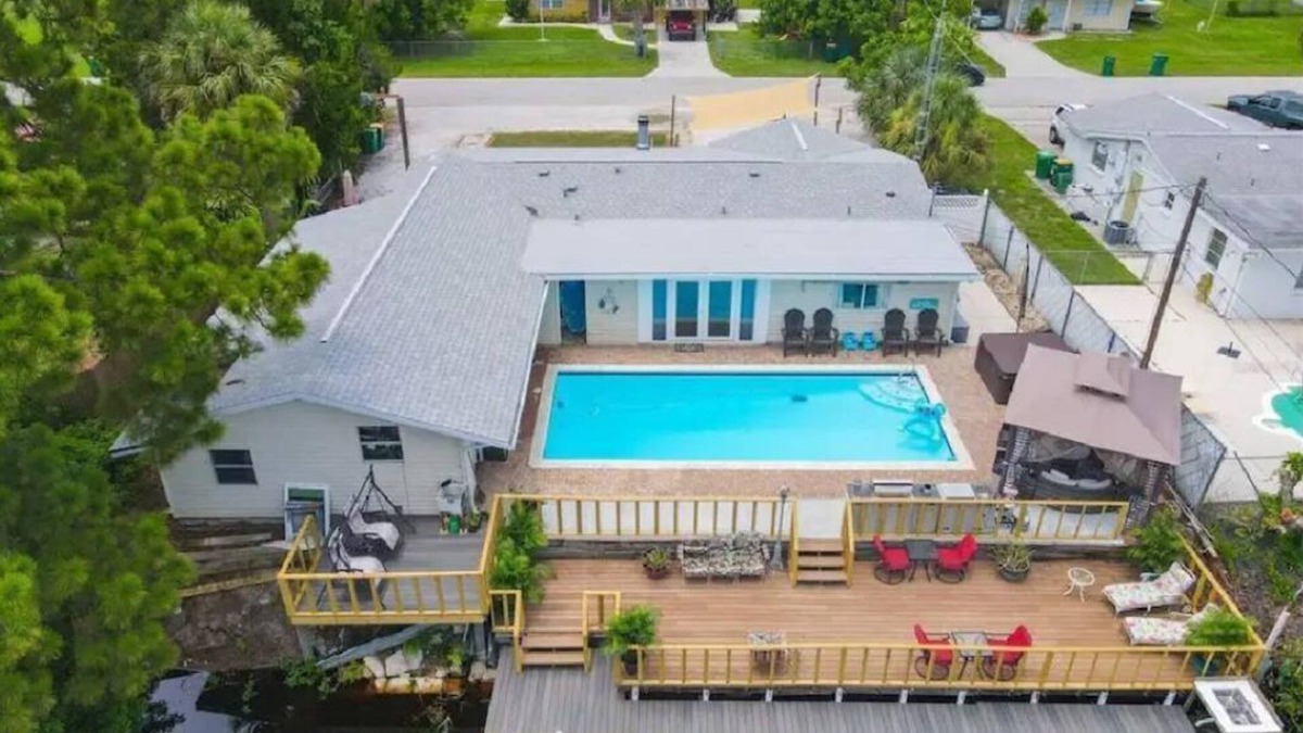 Englewood South House | Multi Family Waterfront Paradisen