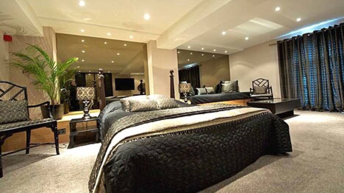 Hereford House | Munstone House Hotel