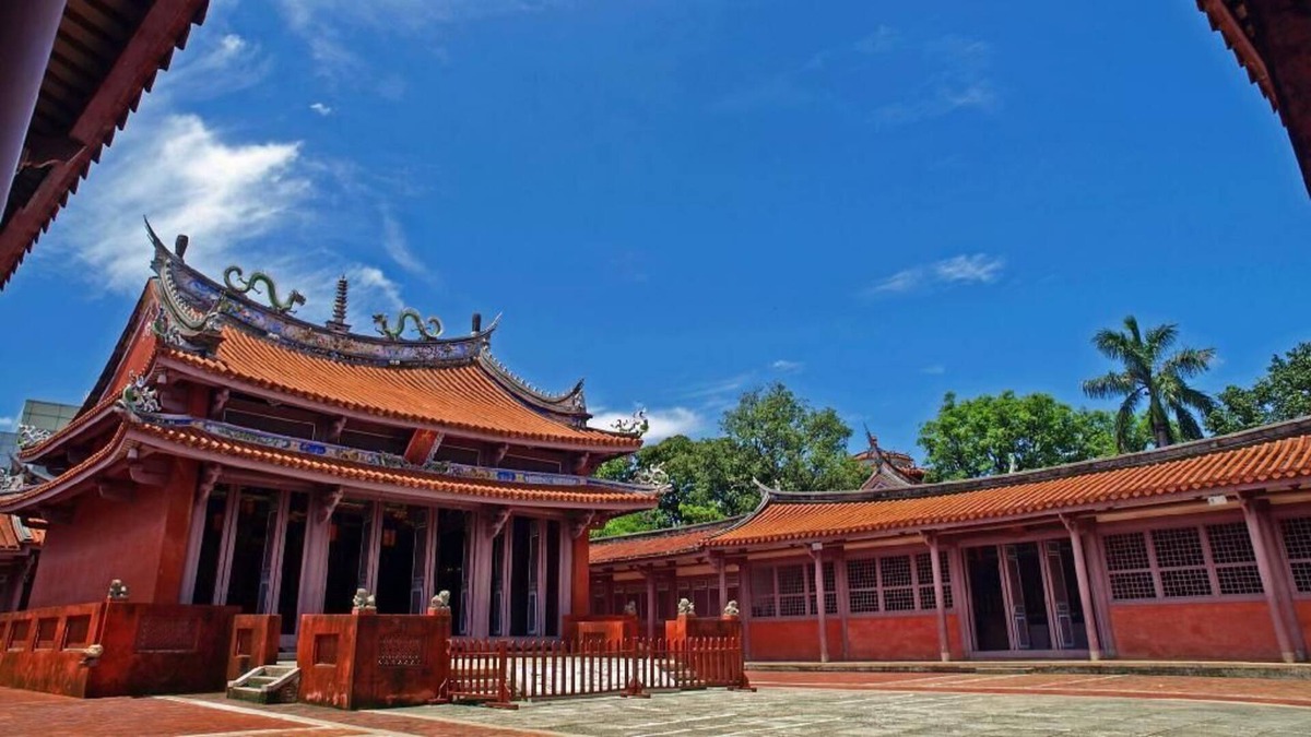 North District House | Mursery/Tainan Train Station