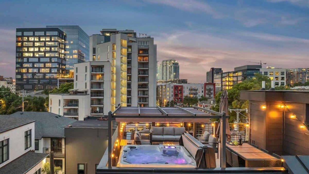 Music Row House | Music Row - Luxury Home w/5 en-suites!