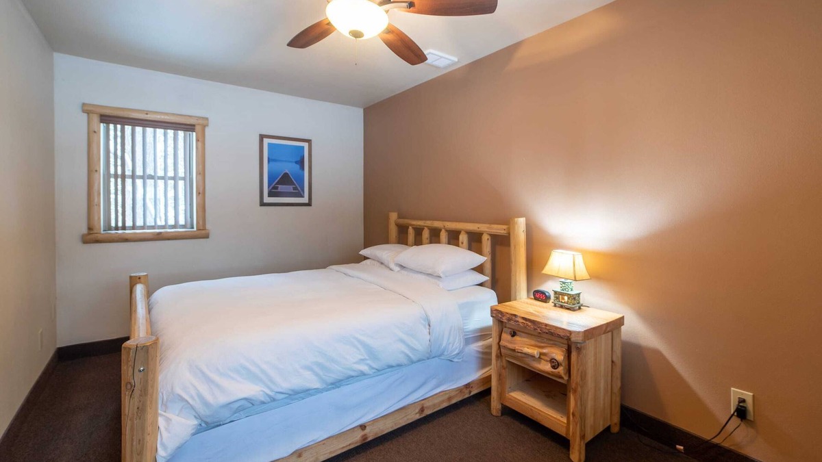 Indian River House | Musky Lodge at The Totem Lodges