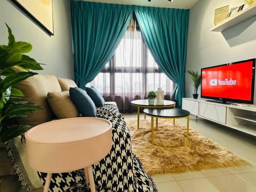 Taman Pertama Apartment | MVD15#Family Suite 8pax 3 Rooms Sunway Velocity Mall Cheras IKEA Mytown Short Walk to MRT & LRT Maluri