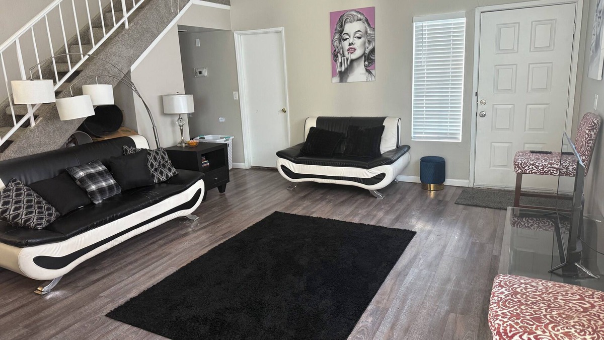 Deer Valley Condo | My Cozy Condo , North Phoenix Area Close to Freeways and Shopping